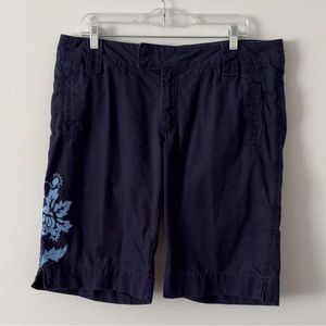 Magellan Sportswear Navy Blue Shorts Size 14